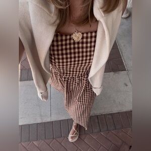 Chic Strapless Gingham Dress